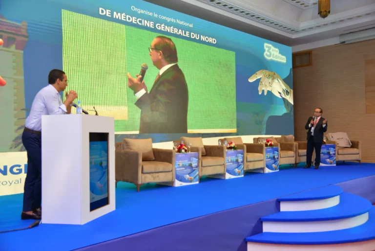 Intervenant au pupitre, 3ᵉ congrès 2025