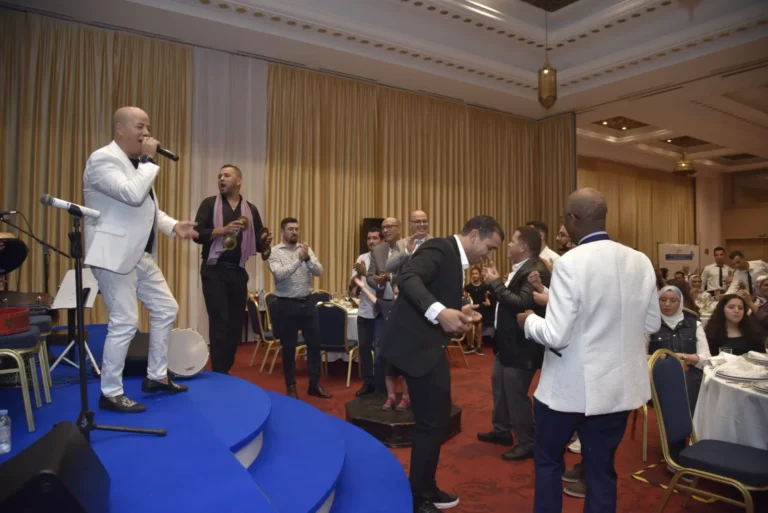 Chanteur et danse, soirée de gala du 3ᵉ congrès 2025